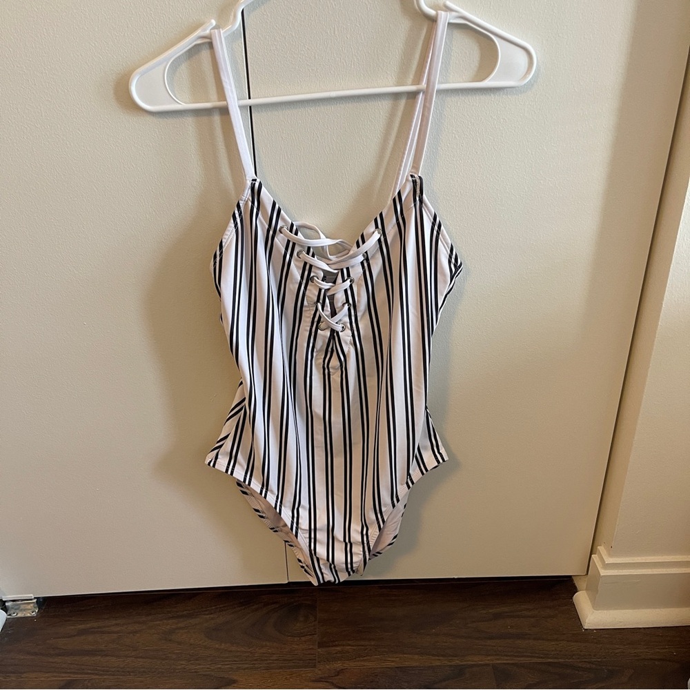 Nautica Striped Lace-Up One-Piece Swimsuit | Size M